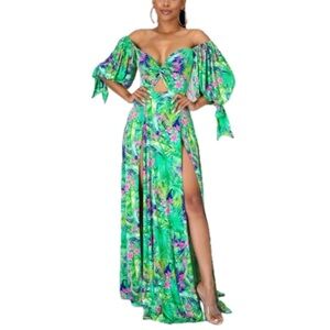 NWOT - Tropical Green Floral Cut Out Plunge 3/4 Sleeve Maxi Dress w/ Bodysuit